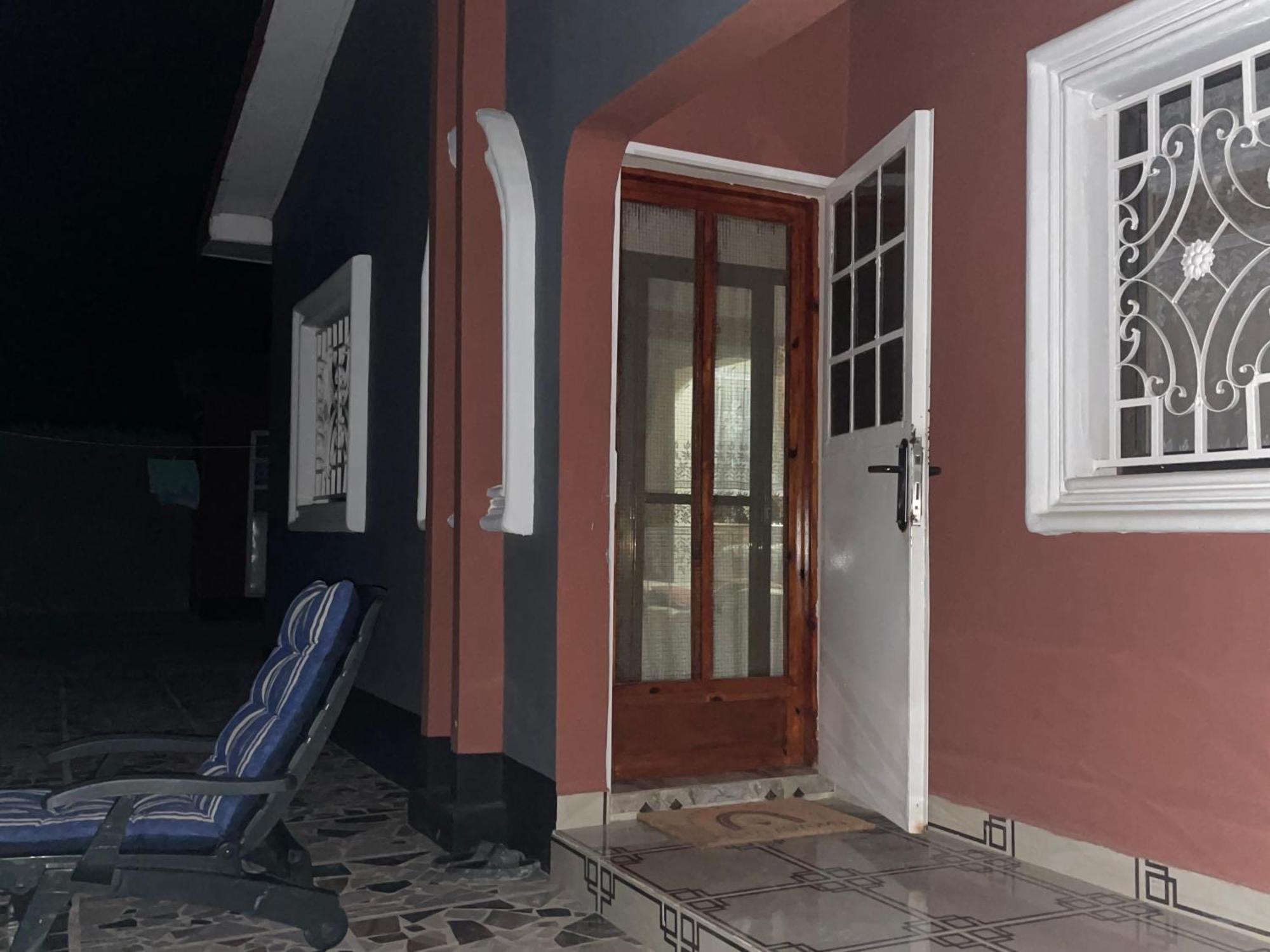 Nabixx Residence Brufut Eksteriør bilde